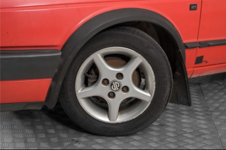 Volkswagen Golf 1.6 GTD . thumbnail 4