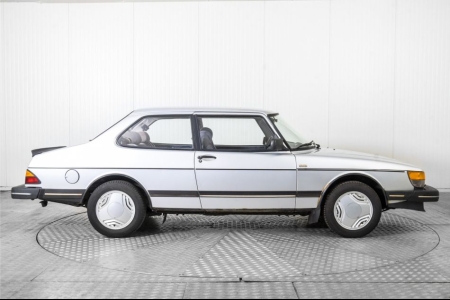 Saab 900 Coup&eacute; 2.0i thumbnail 10