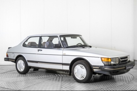 Saab 900 Coup&eacute; 2.0i thumbnail 5