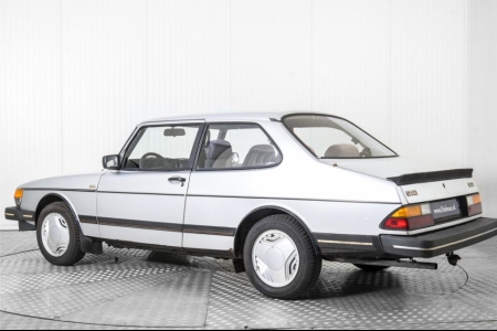 Saab 900 Coup&eacute; 2.0i thumbnail 6