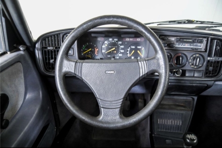 Saab 900 Coup&eacute; 2.0i thumbnail 8