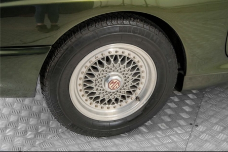 MG RV8 4.0 V8 RHD thumbnail 36