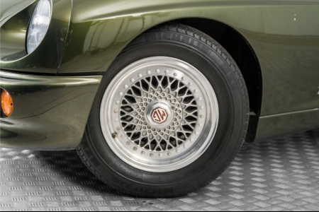 MG RV8 4.0 V8 RHD thumbnail 4