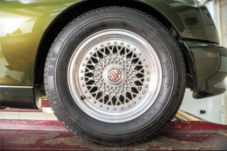 MG RV8 4.0 V8 RHD thumbnail 54