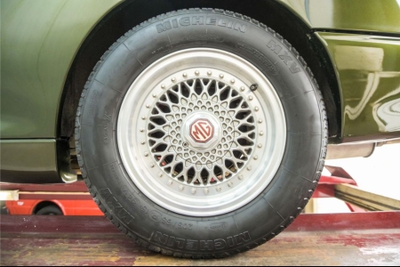 MG RV8 4.0 V8 RHD thumbnail 56