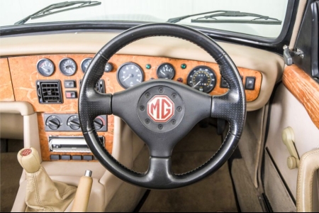 MG RV8 4.0 V8 RHD thumbnail 8