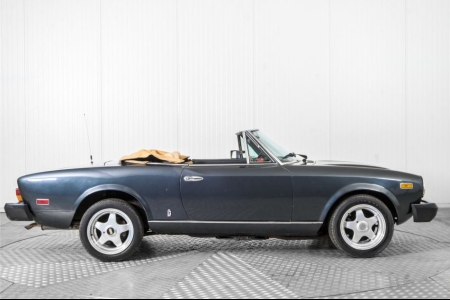 Fiat Spider 2000 thumbnail 9