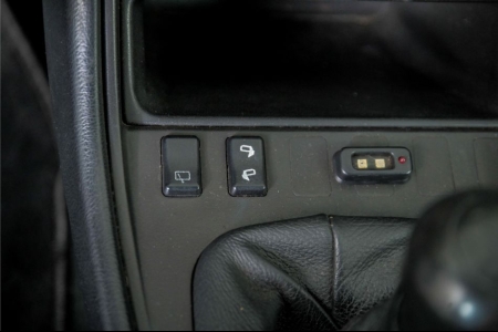 Porsche 944 2.5 S Coup&eacute; . thumbnail 29
