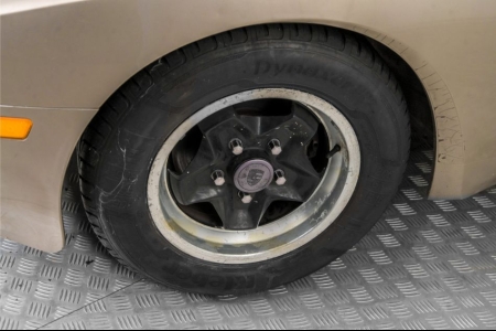 Porsche 944 2.5 Coup&eacute; thumbnail 23