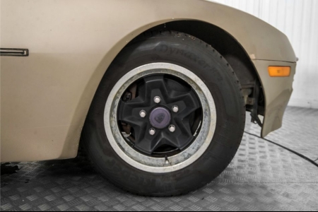 Porsche 944 2.5 Coup&eacute; thumbnail 43