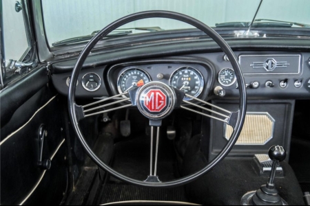MG B  thumbnail 8