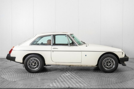 MG B GT V8 LHD thumbnail 10
