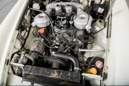 MG B GT V8 LHD thumbnail 38