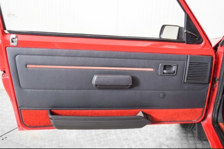 Peugeot 205 GTI 1.6 thumbnail 32