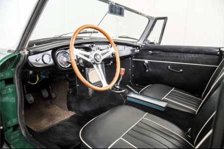 MG B 1.8 Roadster thumbnail 11