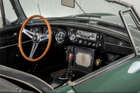 MG B 1.8 Roadster thumbnail 37