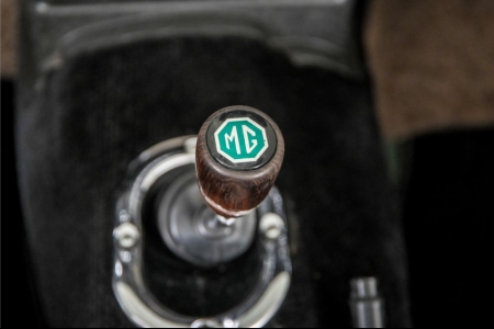 MG B 1.8 Roadster thumbnail 38