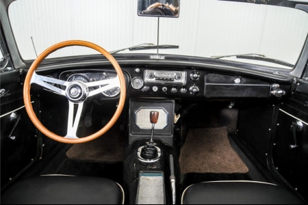 MG B 1.8 Roadster thumbnail 7