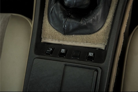 Porsche 924 2.5 S Coup&eacute; thumbnail 37