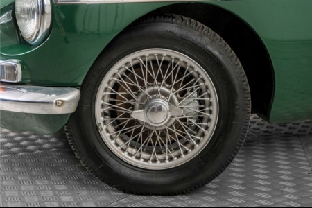 MG B MGB 1.8 met overdrive , spaakwielen  thumbnail 4