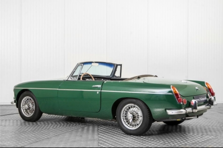 MG B MGB 1.8 met overdrive , spaakwielen  thumbnail 6