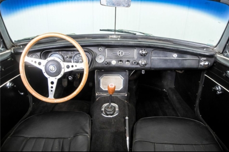 MG B MGB 1.8 met overdrive , spaakwielen  thumbnail 7