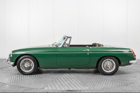 MG B MGB 1.8 met overdrive , spaakwielen  thumbnail 9