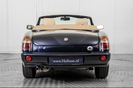 MG RV8 4.0 V8 Oxford Blue thumbnail 13