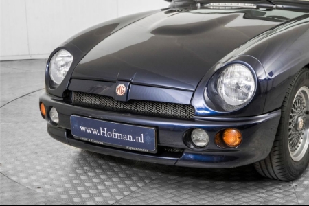 MG RV8 4.0 V8 Oxford Blue thumbnail 18