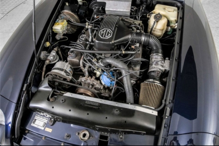 MG RV8 4.0 V8 Oxford Blue thumbnail 37