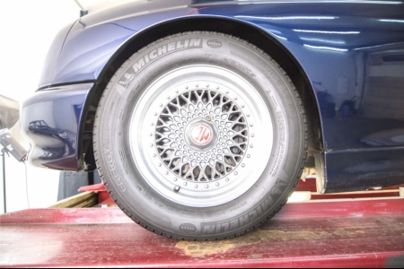 MG RV8 4.0 V8 Oxford Blue thumbnail 58