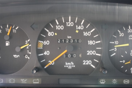Mercedes-Benz 200-serie 300 D thumbnail 8