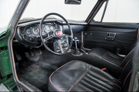 MG B 1.8 GT thumbnail 11