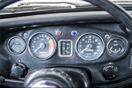 MG B 1.8 GT thumbnail 19
