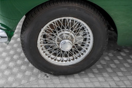 MG B 1.8 GT thumbnail 23