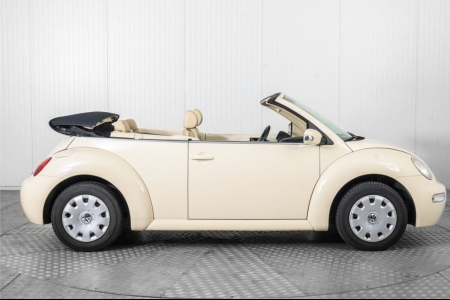 Volkswagen New Beetle Cabriolet 1.6 leer en airco 1e eigenaar thumbnail 10