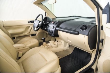 Volkswagen New Beetle Cabriolet 1.6 leer en airco 1e eigenaar thumbnail 12