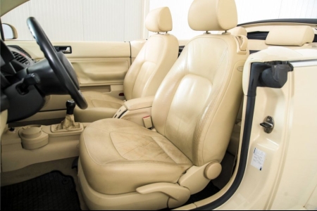 Volkswagen New Beetle Cabriolet 1.6 leer en airco 1e eigenaar thumbnail 26