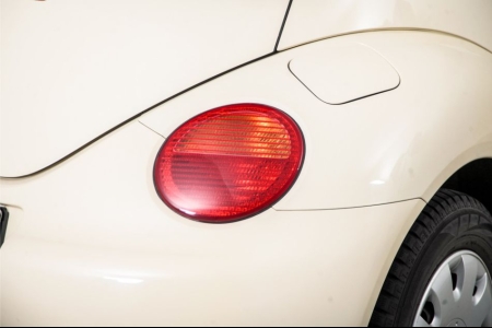 Volkswagen New Beetle Cabriolet 1.6 leer en airco 1e eigenaar thumbnail 28