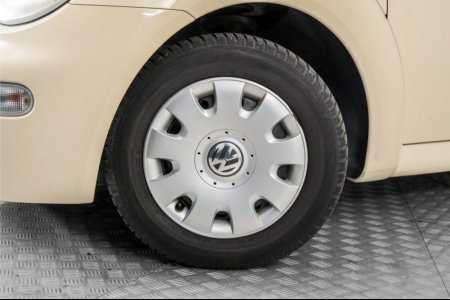 Volkswagen New Beetle Cabriolet 1.6 leer en airco 1e eigenaar thumbnail 4