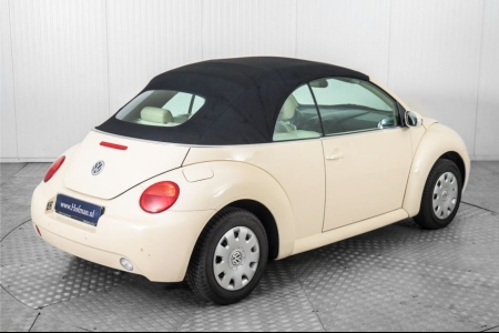 Volkswagen New Beetle Cabriolet 1.6 leer en airco 1e eigenaar thumbnail 46
