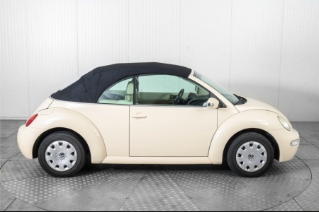 Volkswagen New Beetle Cabriolet 1.6 leer en airco 1e eigenaar thumbnail 48
