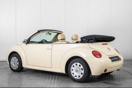 Volkswagen New Beetle Cabriolet 1.6 leer en airco 1e eigenaar thumbnail 6