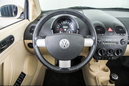 Volkswagen New Beetle Cabriolet 1.6 leer en airco 1e eigenaar thumbnail 8