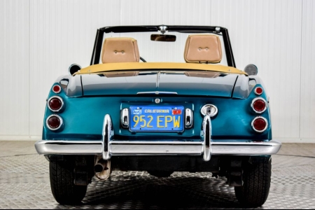 Datsun Fairlady 1600 SPL311 thumbnail 4