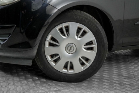 Opel Corsa 1.4-16V Edition thumbnail 4