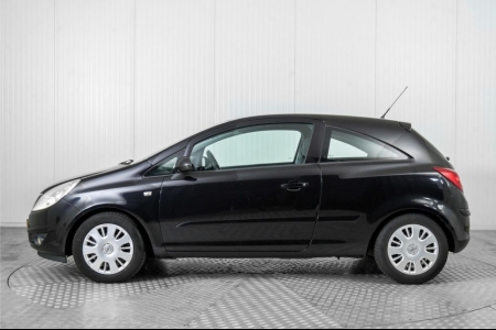 Opel Corsa 1.4-16V Edition thumbnail 9