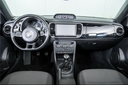 Volkswagen Beetle Cabriolet 1.2 TSI Design BlueMotion Cup Edition thumbnail 18