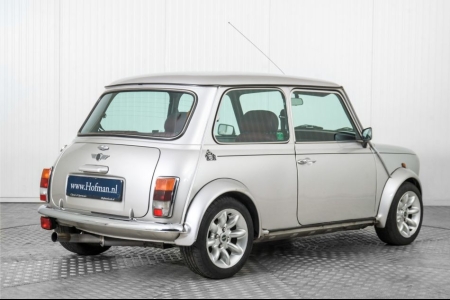 MINI Cooper 1.3 MPI 40th Anniversary thumbnail 2