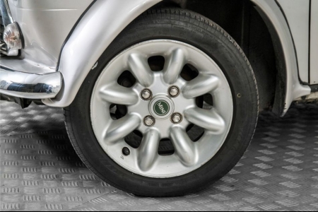 MINI Cooper 1.3 MPI 40th Anniversary thumbnail 4